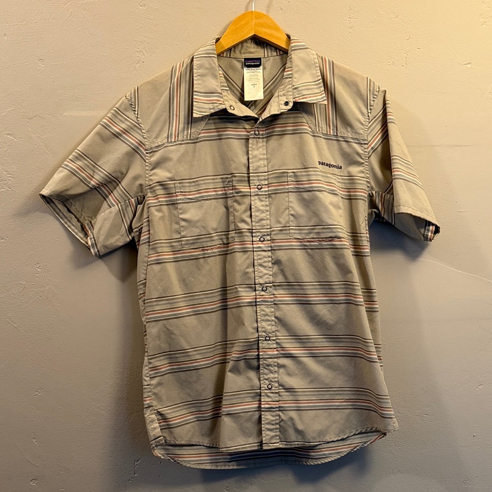 Patagonia Men's Gray Striped Shirt